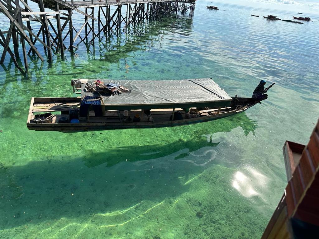 Mabul Backpackers Mabul Island Exterior foto
