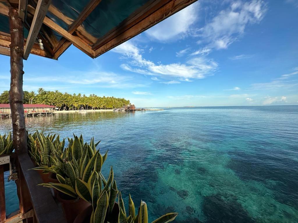 Mabul Backpackers Mabul Island Exterior foto